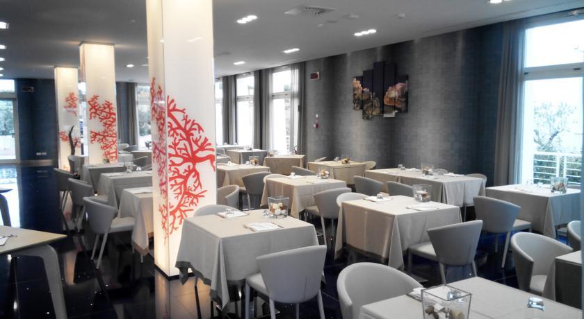 Cala Ponte, A Tribute Portfolio Hotel Полиньяно-а-Маре Экстерьер фото