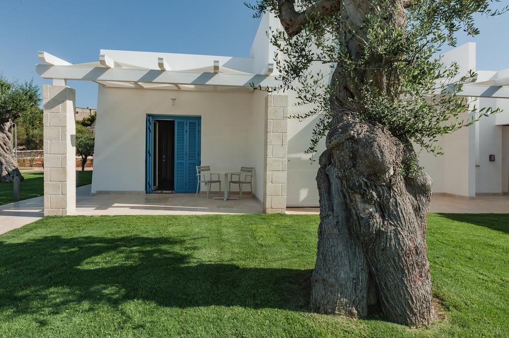 Cala Ponte, A Tribute Portfolio Hotel Полиньяно-а-Маре Экстерьер фото